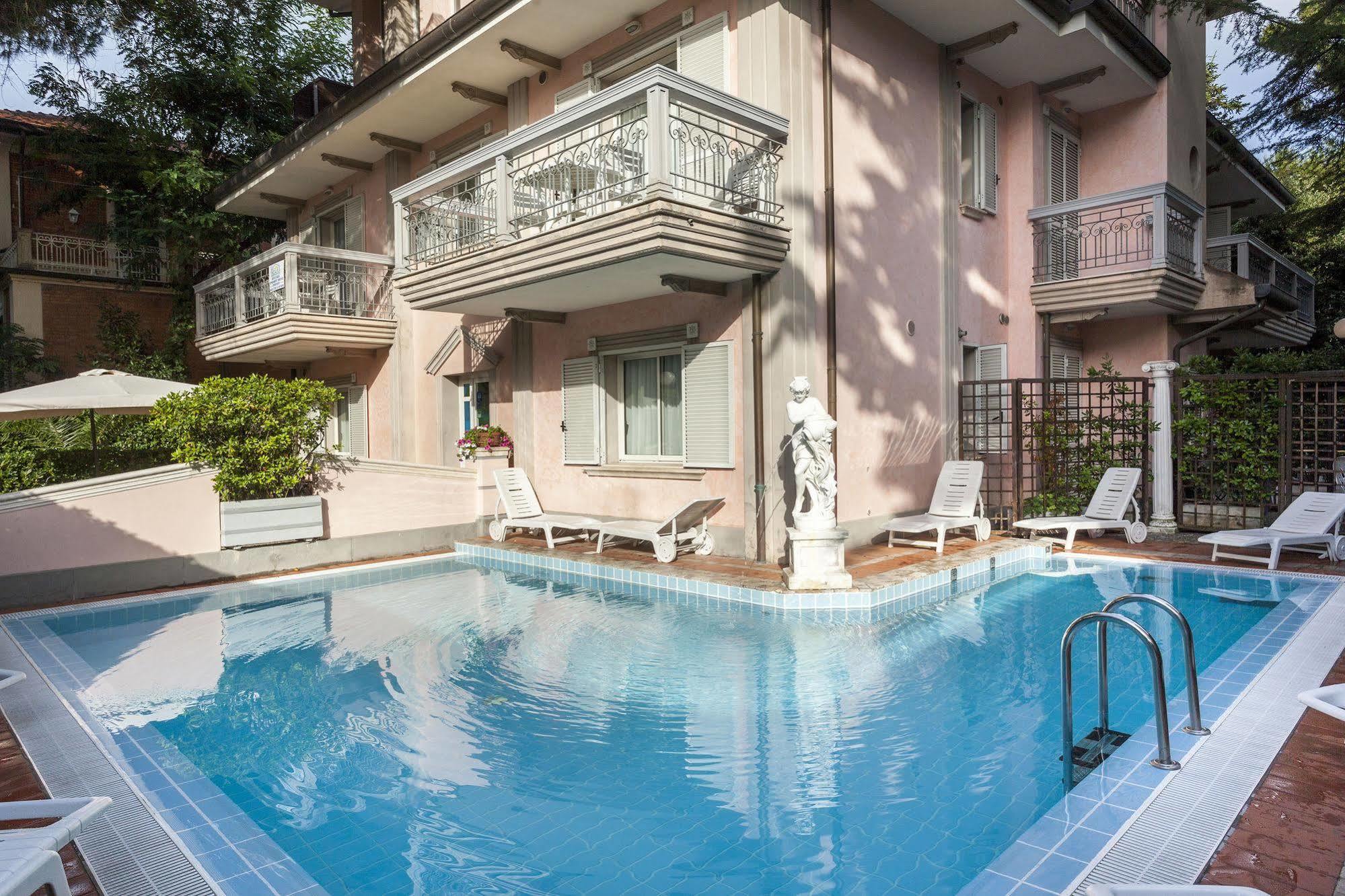 Residenza Villa Lidia Riccione Eksteriør bilde